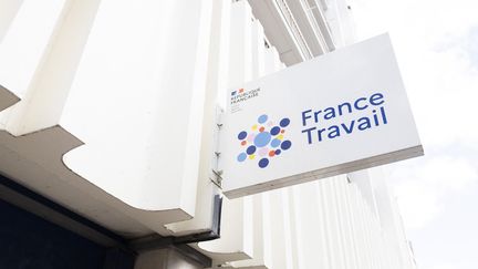Le nombre de demandeurs d’emploi en catégorie A a augmenté de 0,9% au troisième trimestre 2026, rapporte le ministère du Travail