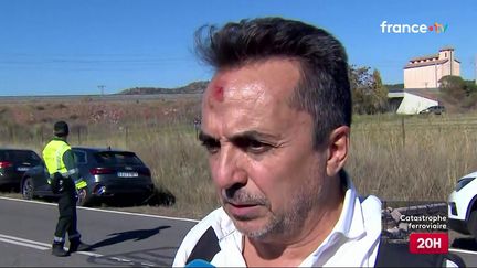 « Si je n’étais pas parti chercher un café, je serais parmi les morts » : en Espagne, l’incrédulité des rescapés de la collision meurtrière entre deux trains