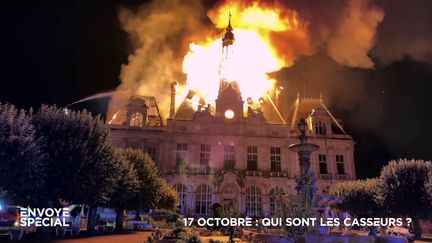 « Il n’est pas du tout pour la violence » : le père de l’homme suspecté d’être impliqué dans l’incendie de la mairie de Limoges s’exprime pour la première fois dans « Envoyé spécial »