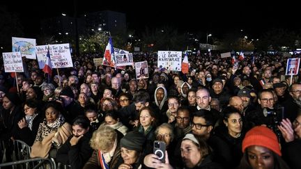 « La France, c&rsquo;est nous » : une semaine après l&rsquo;attentat raciste à Trappes, un rassemblement « pour faire face aux discours xénophobes »