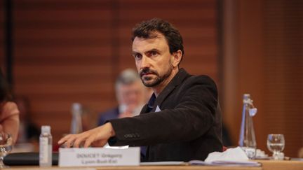 Violences du 17 octobre : le maire de Lyon réclame la « mise en place d’un fonds de solidarité pour les communes et les commerçants victimes des dégradations »